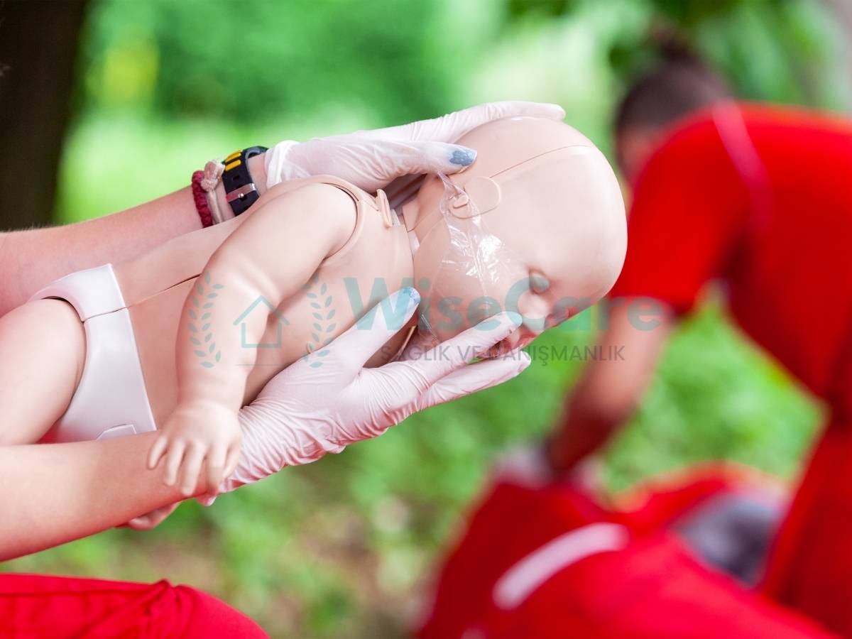 Bebeklerde İlk Yardım 6 Bebeklerde İlk Yardım